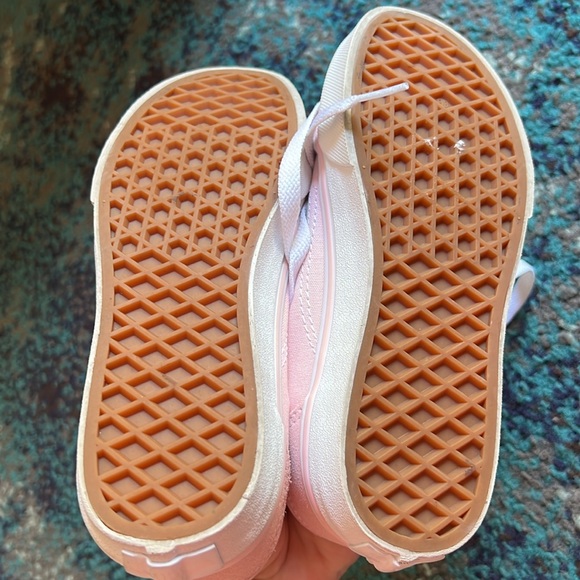 Vans size 2 girls shoes - Picture 6 of 6